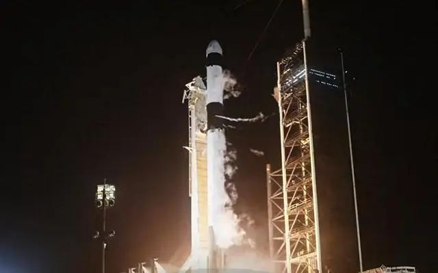 SpaceX将机器人、原子钟和空气质量技术设备发射到轨道(图1)